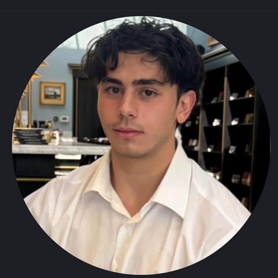 Headshot of Nour Aiden Jazayerli